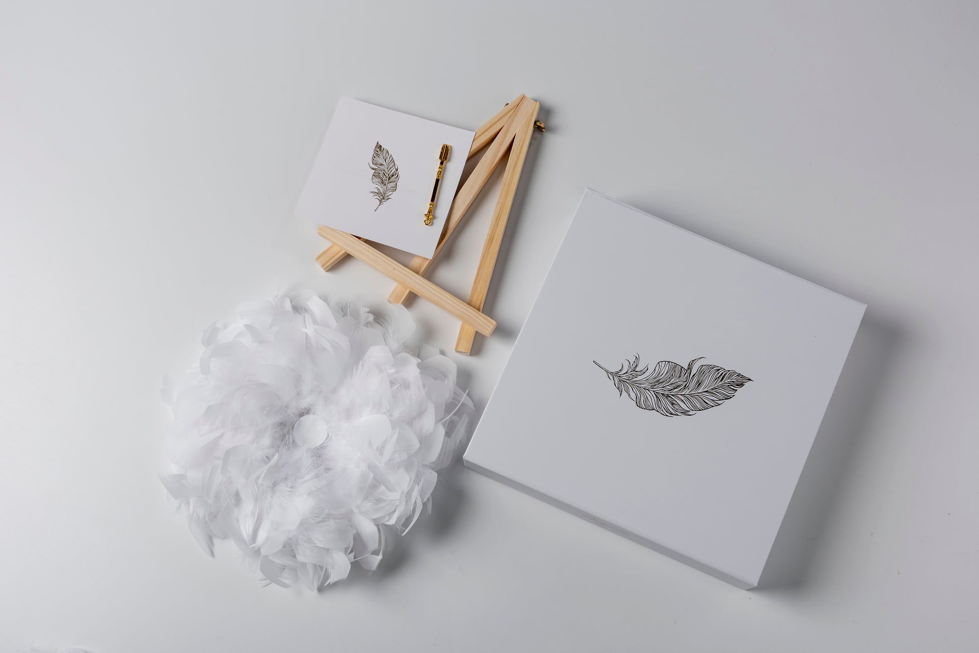 Color: Cloud White Fluffy